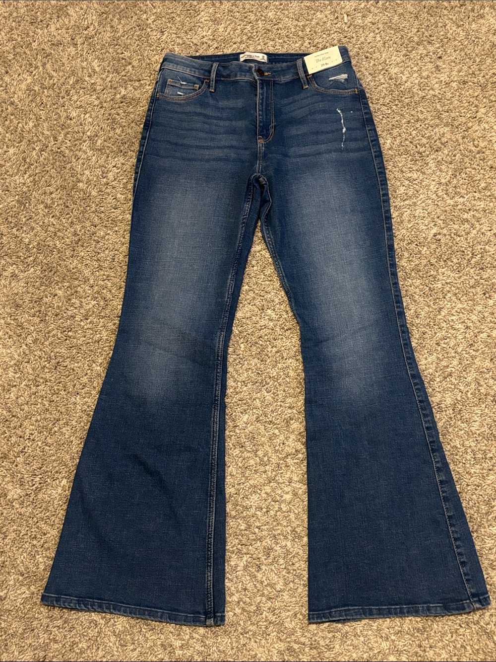 NWT Abercrombie & Fitch Ultra High Rise Flare Jeans 29